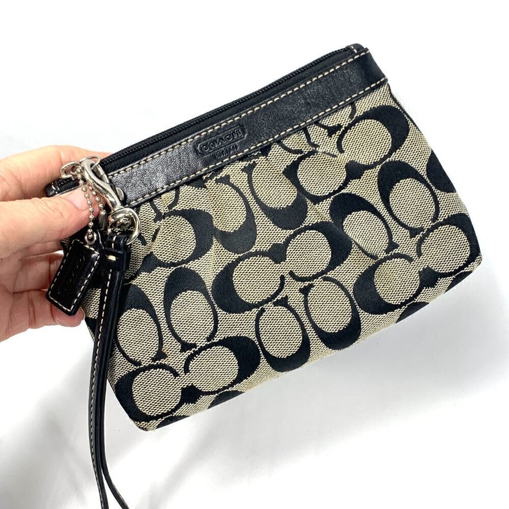 COACH Signature Pleated Wristlet Black & Grey Canvas & Leather 7" x 5" - Picture 9 of 9
